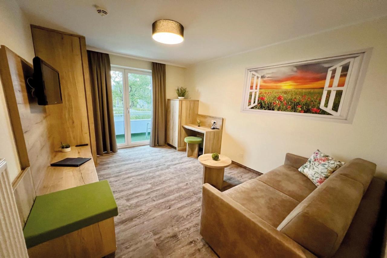 Hotel Pachernighof Фельден-ам-Вёртер-Зе Экстерьер фото
